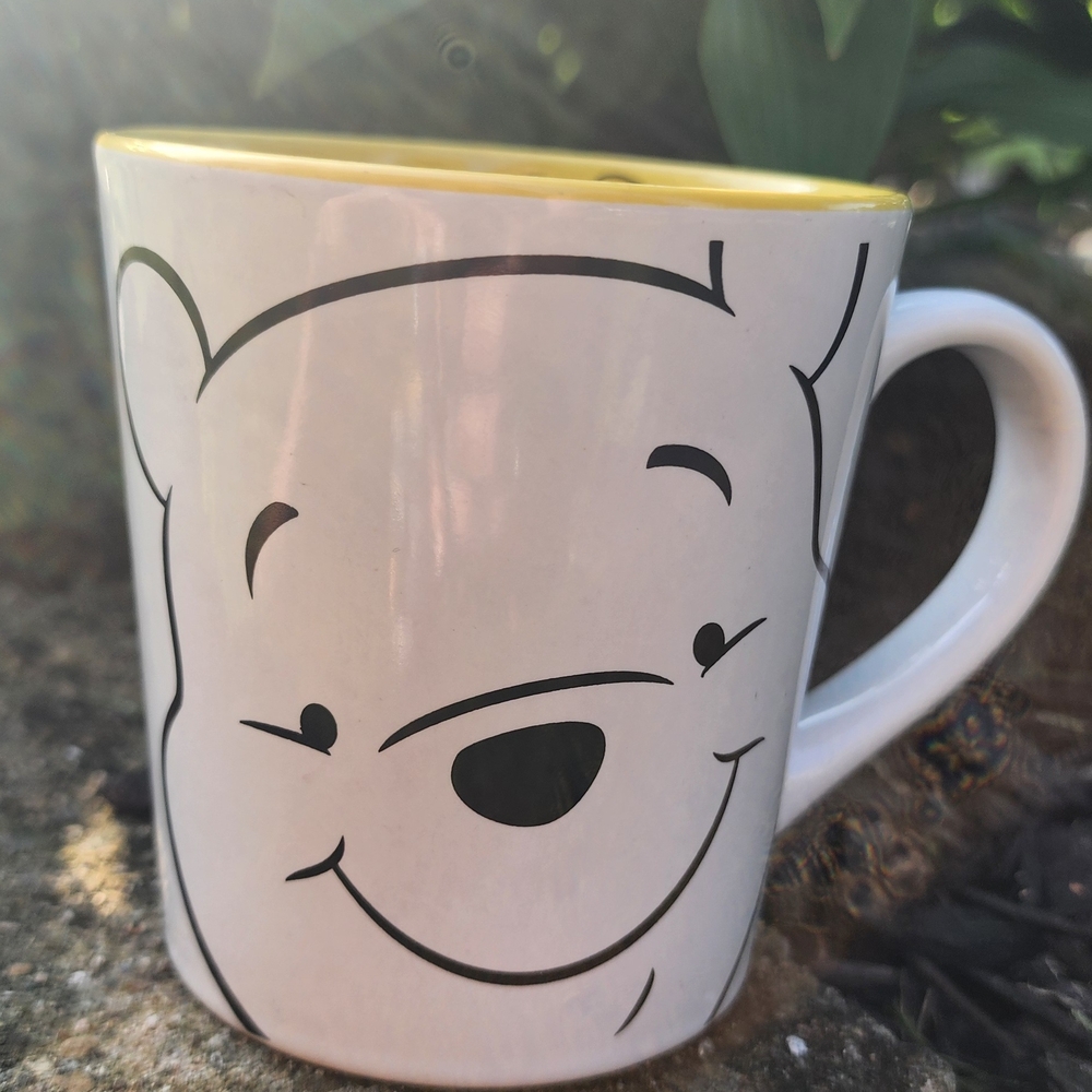 Disney Winnie the Pooh Mug - White and Yellow